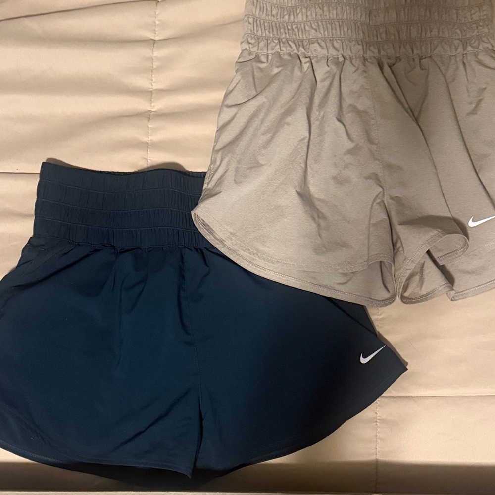 Nike One Dri-Fit Ultra High-Rise 3" Brief-Lined Shorts